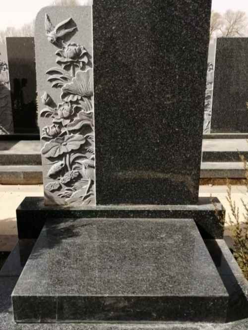墓园墓碑